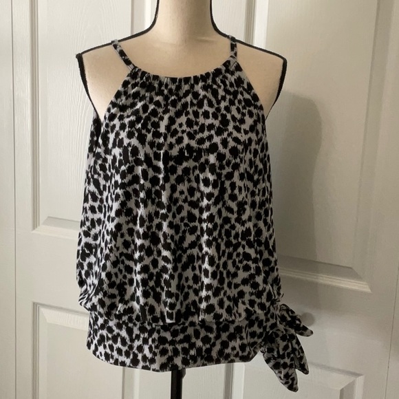 NWOT INC Women’s Sleeveless Top, XL, Black and White with side tie at waist - Picture 1 of 9